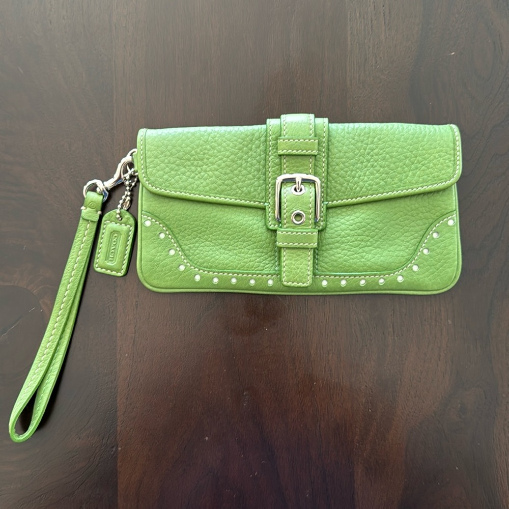 Vintage Coach Pebble green Wrislet